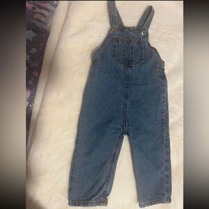 Levi’s Classic Blue Denim Jeans